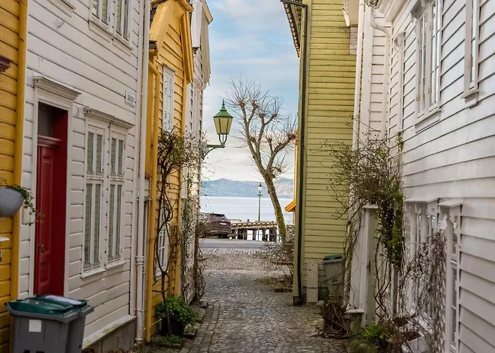 Family - Well Equipped And Newly Renovated Apartamento Bergen