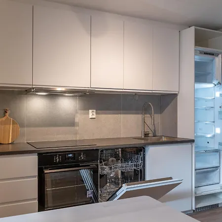 Central Family Apartment - Well Equipped And Newly Renovated Bergen