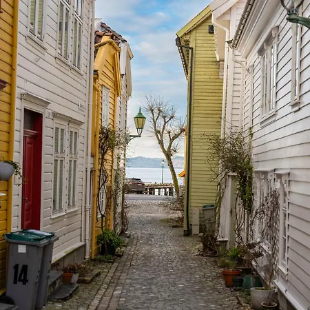 Central Family Apartment - Well Equipped And Newly Renovated Apartment Bergen