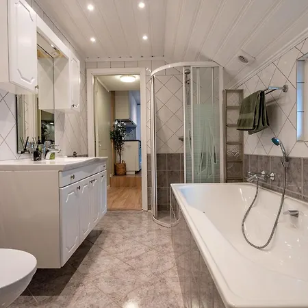 Апартаменты Family - Well Equipped And Newly Renovated Берген